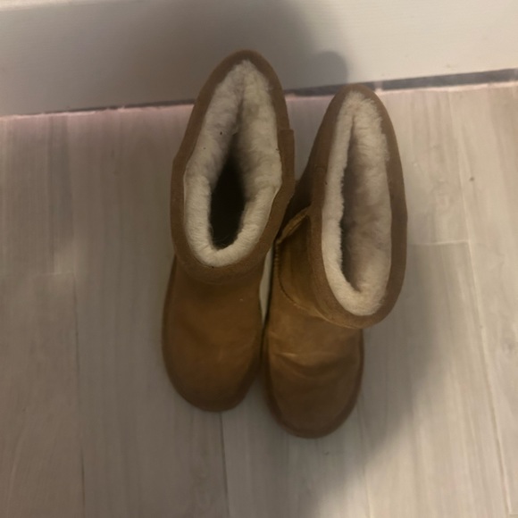 BearPaw boots - Picture 3 of 3